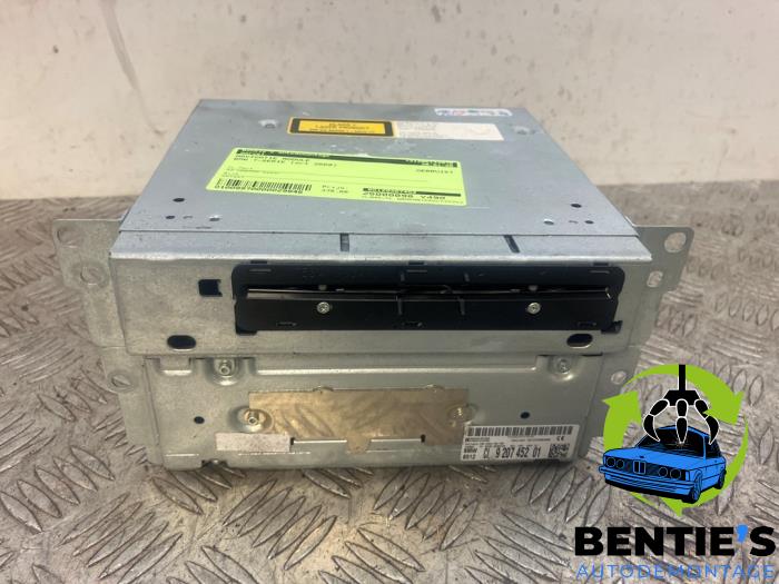 Usagé Module navigation BMW 7 serie (F01/02/03/04) 750i,Li,LiS V8 32V Prix € 375,00 Règlement à la marge proposé par Bentie's autodemontage