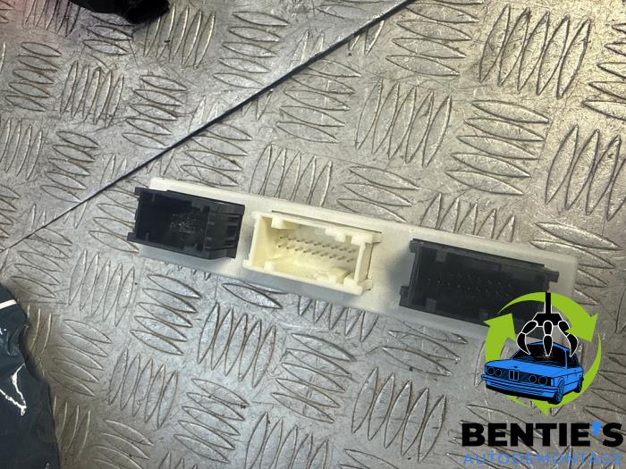 Begagnade PDC-modul BMW 3 serie Touring (E91) 318d 16V Pris € 100,00 Marginaltabell erbjuds av Bentie's autodemontage