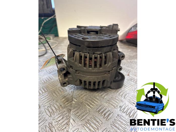 Usagé Dynamo BMW 1 serie (E87/87N) 118i 16V Prix € 50,00 Règlement à la marge proposé par Bentie's autodemontage