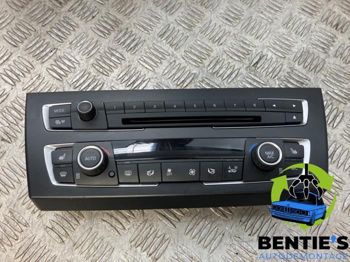 Używane Panel climatronic BMW 1 serie (F20) 116i 1.6 16V Cena € 85,00 Procedura marży oferowane przez Bentie's autodemontage