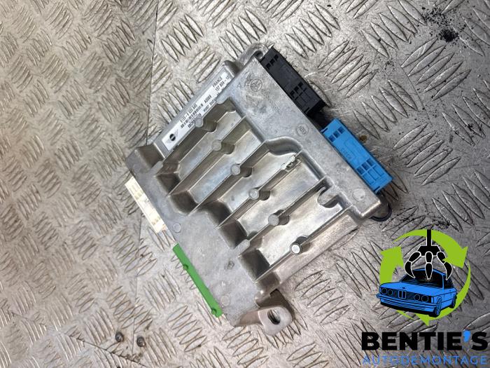 Usagé Module confort BMW Mini (R50/53) 1.6 16V One Prix € 74,00 Règlement à la marge proposé par Bentie's autodemontage