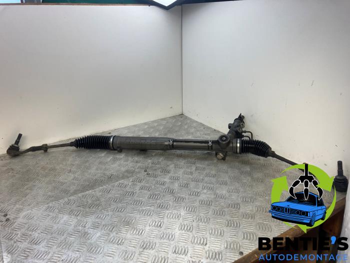 Begagnade Servostyrningsbox BMW 3 serie Touring (E91) 320i 16V Pris € 125,00 Marginaltabell erbjuds av Bentie's autodemontage