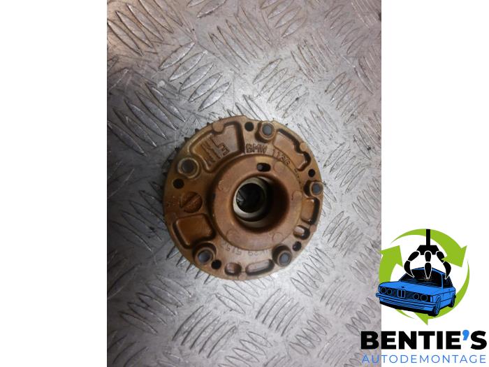 Begagnade Kamaxeldrev BMW 3 serie (E90) 320i 16V Pris € 50,00 Marginaltabell erbjuds av Bentie's autodemontage