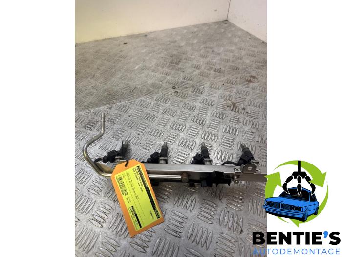 Usagé Système d'injection BMW 3 serie Touring (E91) 320i 16V Prix € 30,00 Règlement à la marge proposé par Bentie's autodemontage