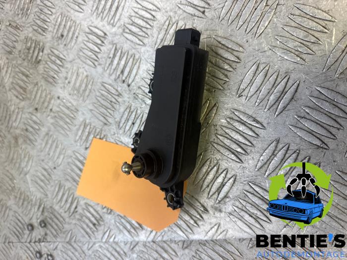 Begagnade Vortexventilmotor BMW 3 serie Touring (E91) 320i 16V Pris € 35,00 Marginaltabell erbjuds av Bentie's autodemontage