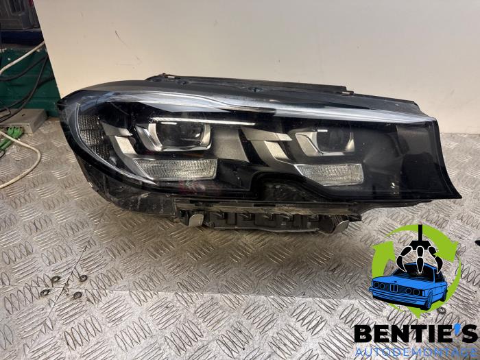 Używane Reflektor prawy BMW 3 serie (G20) 316d 2.0 TwinPower Turbo 16V Hybrid Drive Cena € 499,00 Procedura marży oferowane przez Bentie's autodemontage