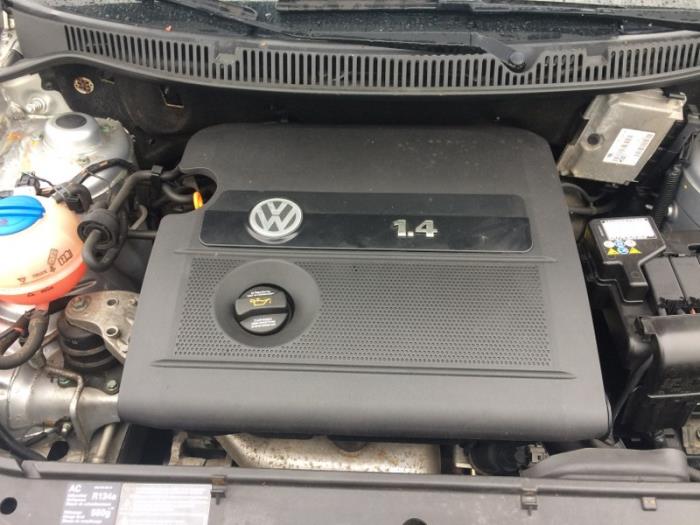 Usagé Boîte de vitesse Volkswagen Polo IV (9N1/2/3) 1.4 16V 100 Prix € 450,00 Règlement à la marge proposé par Autonet Test (Alexander)