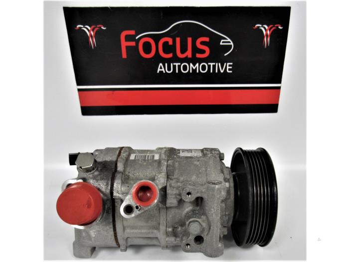 Used Engine mount Audi A4 Avant (B7) 1.9 TDI Price on request offered by Autonet Test (Alexander)