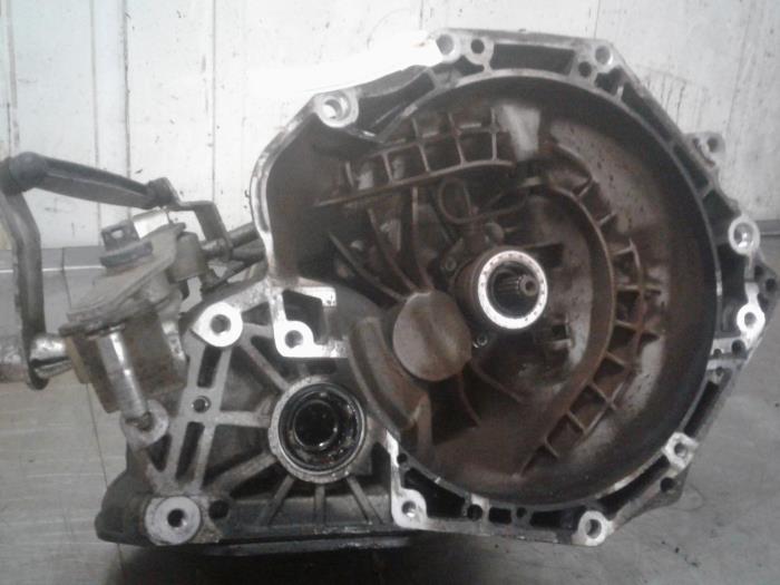 Getriebe Opel Corsa C (F08/68), 2000 / 2009 1.2 16V Twin Port, Fließheck, Benzin, 1.229cc, 59kW (80pk), FWD, Z12XEP; EURO4, 2004-07 / 2009-12 (Gebraucht)