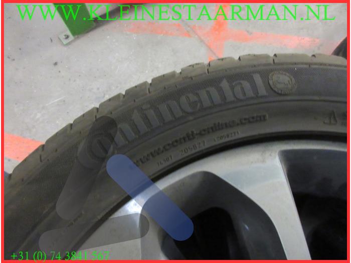 Engine from a Seat Arosa (6H1) 1.4i 16V 2002