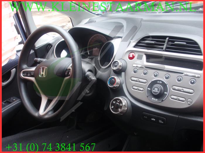 Gebrauchte Luftfiltergehäuse Renault Clio III (BR/CR) 1.5 dCi 105 Preis auf Anfrage angeboten von Autonet Test (Alexander)