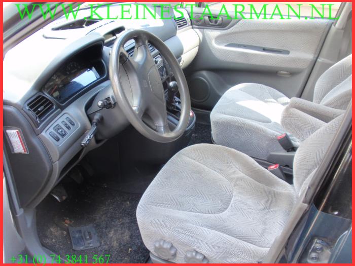 Używane Pompa benzynowa Peugeot 206+ (2L/M) 1.1 XR,XS Cena na żądanie oferowane przez Autonet Test (Alexander)
