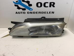 Headlights, right with part number PPT40 stock | ProxyParts.com