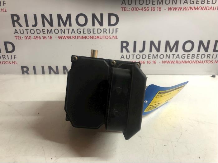 Używane Pompa ABS Alfa Romeo 147 (937) 1.6 HP Twin Spark 16V Cena € 25,00 Procedura marży oferowane przez Autodemontage Rijnmond BV