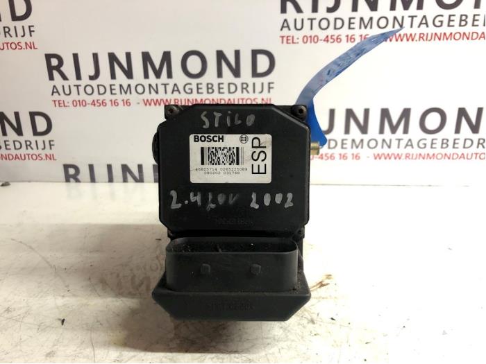 Begagnade ABS-pump Fiat Stilo (192A/B) 2.4 20V Abarth Pris € 20,00 Marginaltabell erbjuds av Autodemontage Rijnmond BV