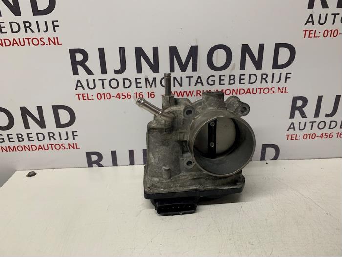 Gebrauchte Drosselklappengehäuse Toyota Avensis (T25/B1D) 1.8 16V VVT-i Preis € 20,00 Margenregelung angeboten von Autodemontage Rijnmond BV