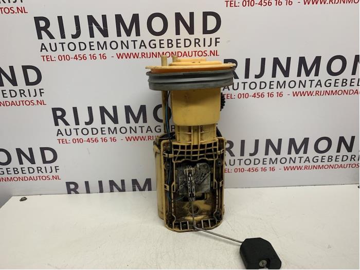 Begagnade Bensinpump Volkswagen Transporter/Caravelle T5 2.5 TDI 4Motion Pris € 75,00 Marginaltabell erbjuds av Autodemontage Rijnmond BV