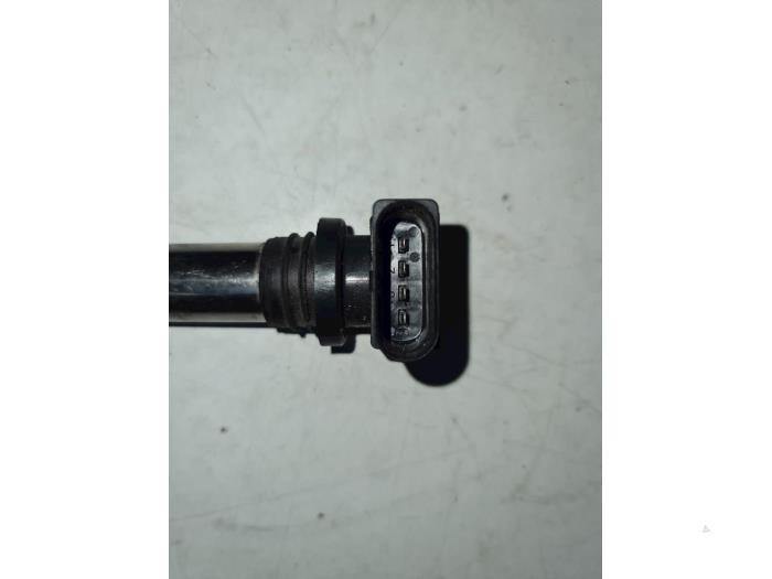 Pen ignition coil from a Volkswagen Golf VI (5K1) 1.4 TSI 122 16V 2011