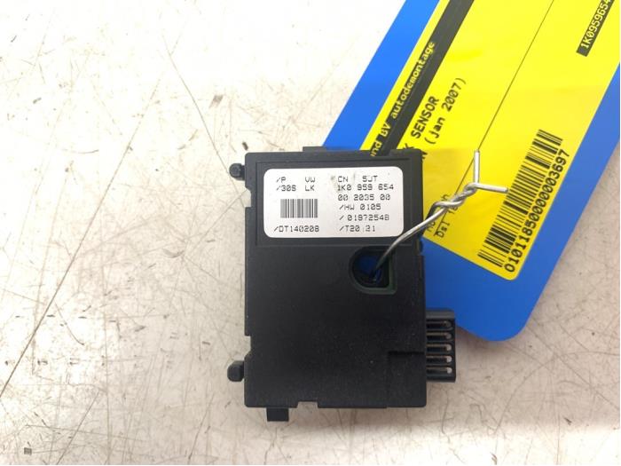 Begagnade Styrvinkelsensor Seat Leon (1P1) 1.9 TDI 105 Pris € 20,00 Marginaltabell erbjuds av Autodemontage Rijnmond BV