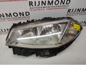 Used Headlight, left Renault Megane II (BM/CM) 1.6 16V Price € 40,00 Margin scheme offered by Autodemontage Rijnmond BV