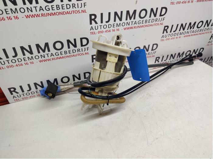 Begagnade Bensinpump BMW Mini (R50/53) 1.6 16V Cooper Pris € 35,00 Marginaltabell erbjuds av Autodemontage Rijnmond BV