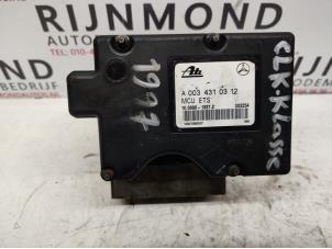 Pompe ABS d'un Mercedes-Benz CLK (C208) 2.0 200 16V 1997