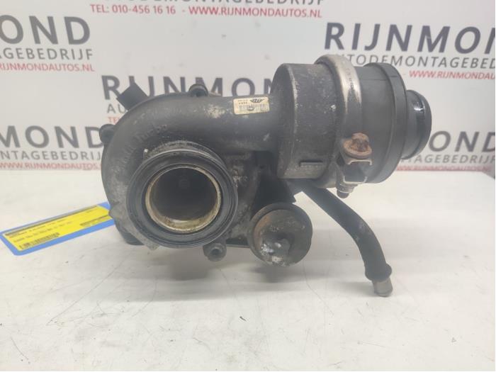 Używane Turbo Mercedes A (W169) 2.0 A-180 CDI 16V 5-Drs. Cena € 175,00 Procedura marży oferowane przez Autodemontage Rijnmond BV