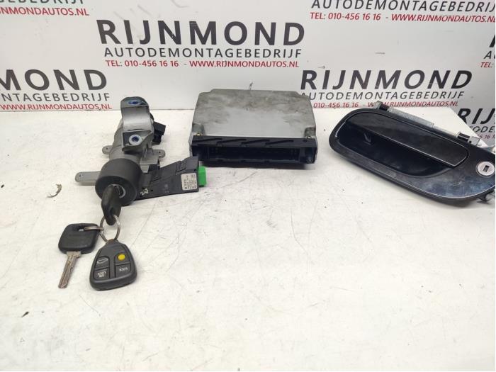 Used Ignition lock + computer Volvo S60 I (RS/HV) 2.4 20V 140 Price € 150,00 Margin scheme offered by Autodemontage Rijnmond BV