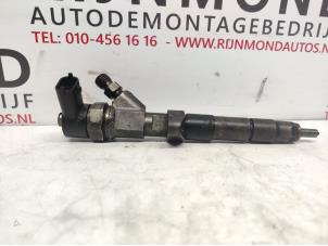 Used Injector (diesel) Renault Espace (JK) 2.2 dCi 16V Price € 70,00 Margin scheme offered by Autodemontage Rijnmond BV
