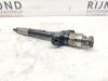 Injector (diesel) from a Opel Signum (F48) 3.0 CDTI V6 24V 2006