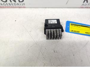 Used Heater resistor Ford Focus 2 Wagon 1.6 16V Price on request offered by Autodemontage Rijnmond BV