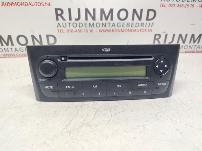 Radio/Lecteur CD d'un Fiat Punto Evo (199) 1.3 JTD Multijet 85 16V 2010
