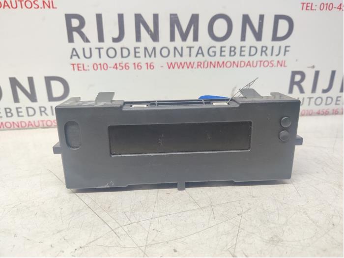 Używane Komputer pokladowy Renault Clio III (BR/CR) 1.2 16V 75 Cena na żądanie oferowane przez Autodemontage Rijnmond BV