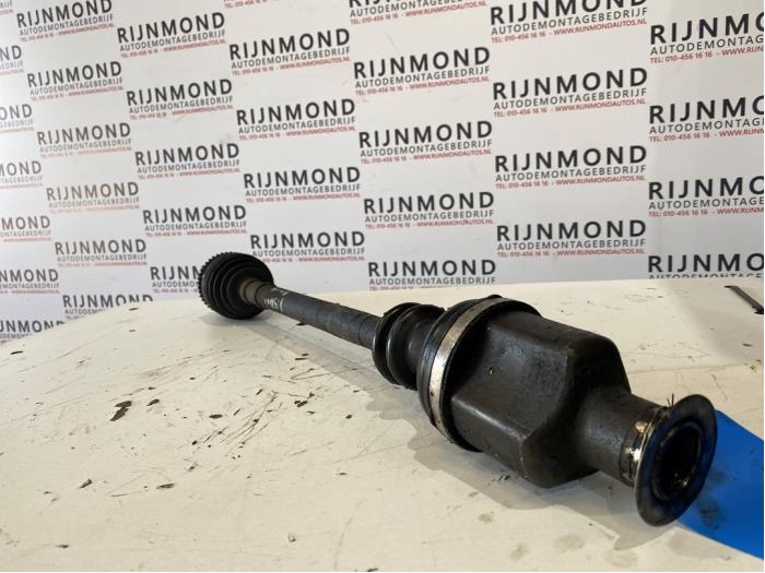 Front drive shaft, right from a Renault Kangoo (KC) 1.5 dCi 60 2004