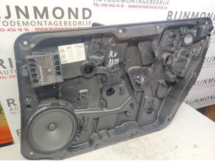 Used Window mechanism 4-door, front right Mercedes A (W176) 1.5 A-180 CDI, A-180d 16V Price on request offered by Autodemontage Rijnmond BV
