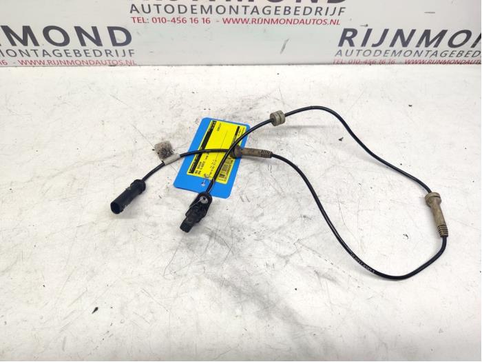 Begagnade ABS-sensor BMW 5 serie (G30) 530e iPerformance Pris € 35,00 Marginaltabell erbjuds av Autodemontage Rijnmond BV