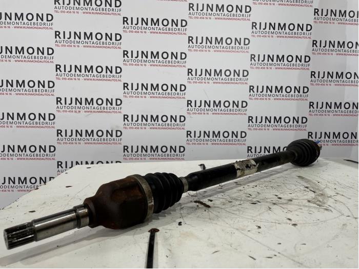 Front drive shaft, right from a Citroën DS3 (SA) 1.6 16V VTS THP 155 2013