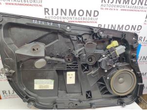 Używane Mechanizm szyby lewej przedniej wersja 4-drzwiowa Ford Fiesta 6 (JA8) 1.25 16V Cena € 50,00 Procedura marży oferowane przez Autodemontage Rijnmond BV