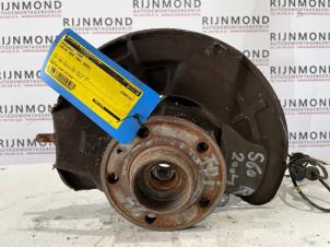 Used Front wheel hub Volvo S60 I (RS/HV) 2.4 D 20V Price on request offered by Autodemontage Rijnmond BV