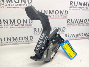 Used Clutch pedal Volkswagen Crafter 2.5 TDI 30/32/35 Price € 25,00 Margin scheme offered by Autodemontage Rijnmond BV