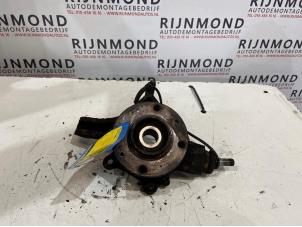 Used Front wheel hub Peugeot 307 Break (3E) 2.0 HDi 90 Price on request offered by Autodemontage Rijnmond BV