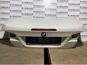 Gebrauchte Heckklappe BMW 3 serie (E93) 320i 16V Preis € 125,00 Margenregelung angeboten von Autodemontage Rijnmond BV