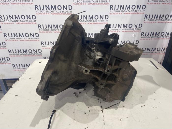 Gebrauchte Getriebe Opel Corsa E 1.2 16V Preis € 200,00 Margenregelung angeboten von Autodemontage Rijnmond BV