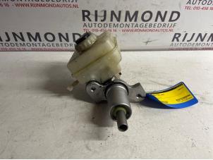 Used Master cylinder BMW 5 serie Touring (E61) 523i 24V Price on request offered by Autodemontage Rijnmond BV