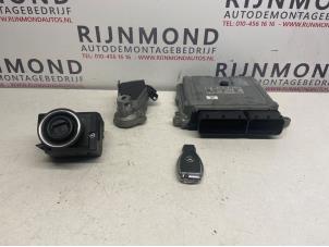 Used Ignition lock + computer Mercedes CLK (W209) 3.2 320 CDI V6 24V Price on request offered by Autodemontage Rijnmond BV