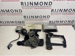 Used Ignition lock + computer BMW 5 serie (E39) 520i 24V Price on request offered by Autodemontage Rijnmond BV