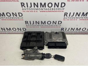Used Ignition lock + computer Seat Ibiza IV (6J5) 1.4 TDI Price on request offered by Autodemontage Rijnmond BV
