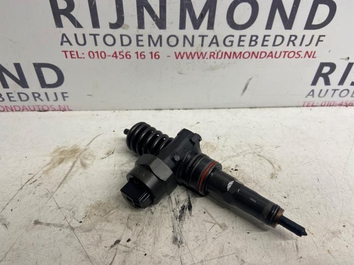 Usagé Injecteurs Volkswagen Lupo (6X1) 1.2 TDI 3L Prix € 40,00 Règlement à la marge proposé par Autodemontage Rijnmond BV