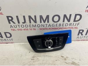 Usados Interruptor de luz BMW 5 serie (G30) 530e iPerformance Precio € 40,00 Norma de margen ofrecido por Autodemontage Rijnmond BV