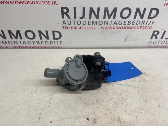 Usagé Divers BMW 5 serie (G30) 530e iPerformance Prix € 50,00 Règlement à la marge proposé par Autodemontage Rijnmond BV
